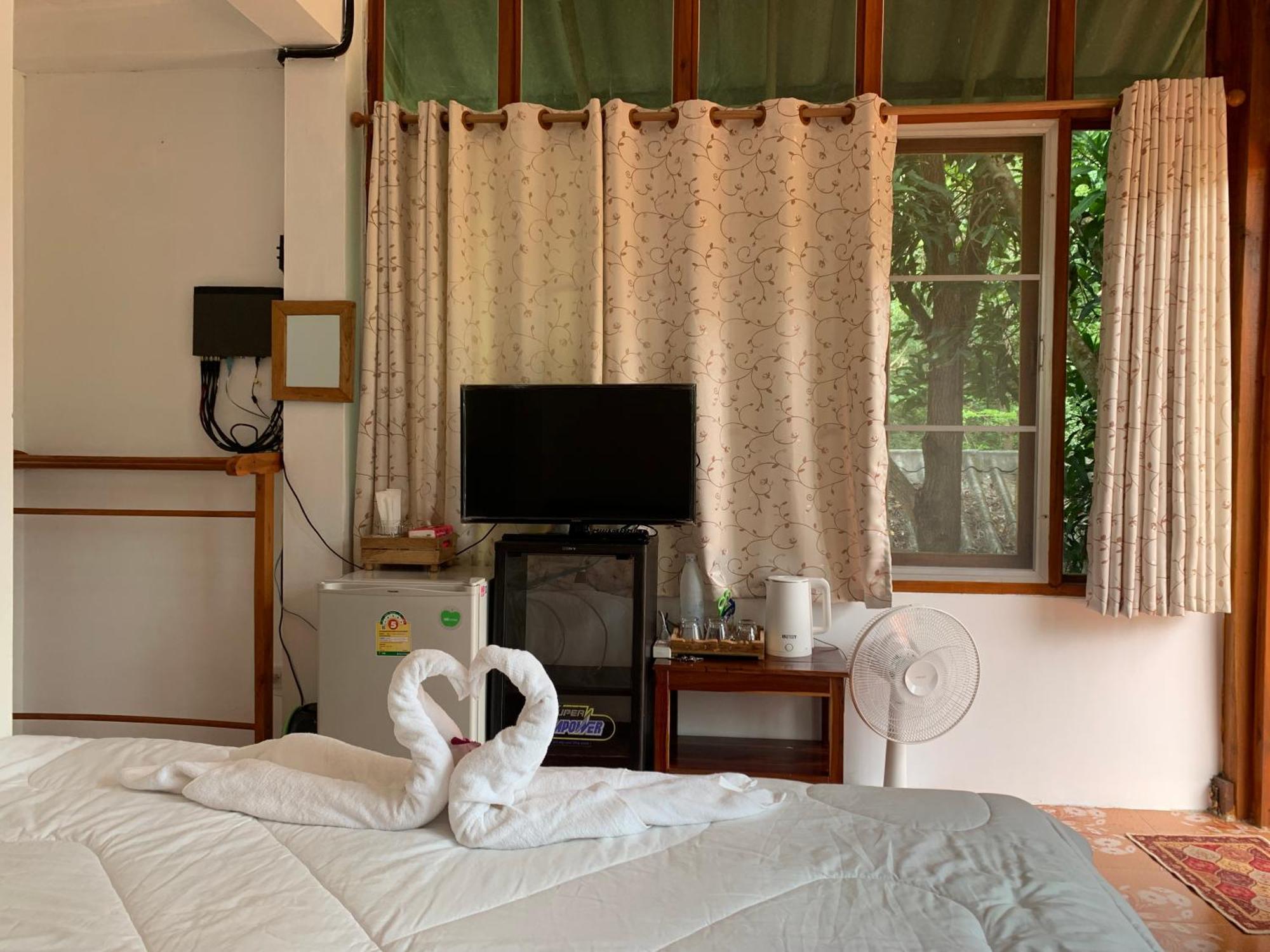 Ban Phae  Baan Suan Duang Porn Resort מראה חיצוני תמונה